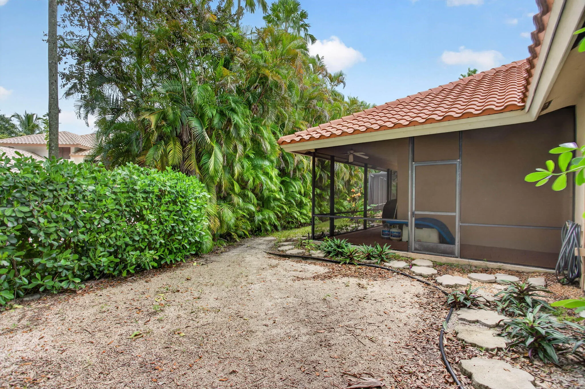 Property photo 38