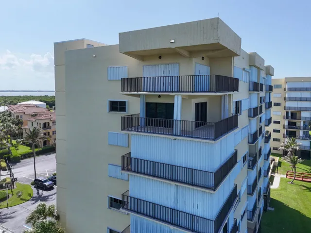 7440SOceanDr#726Aerials(28)