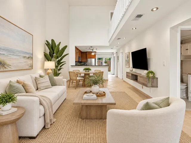 Staged Living/Dining