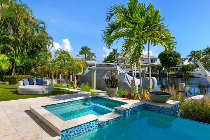 Pool 6