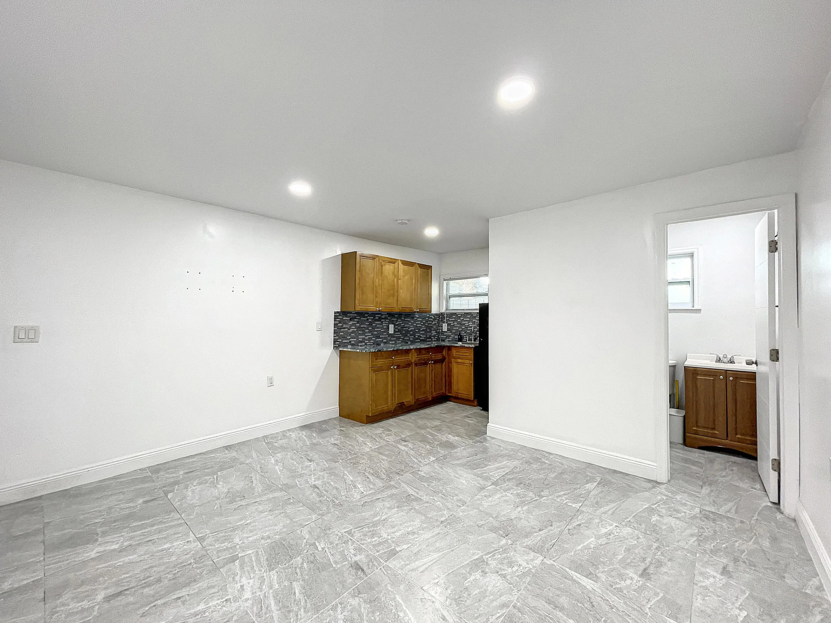 2649 Johnson Street-57
