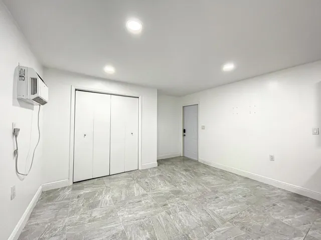 2649 Johnson Street-54