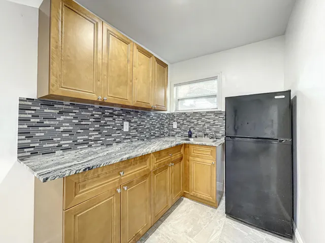 2649 Johnson Street-58