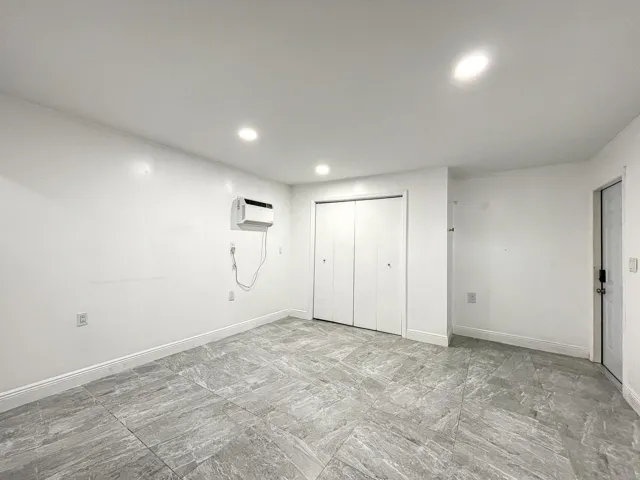 2649 Johnson Street-55