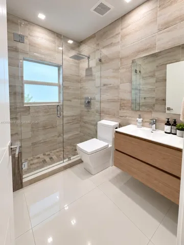 First-Floor full bathroom