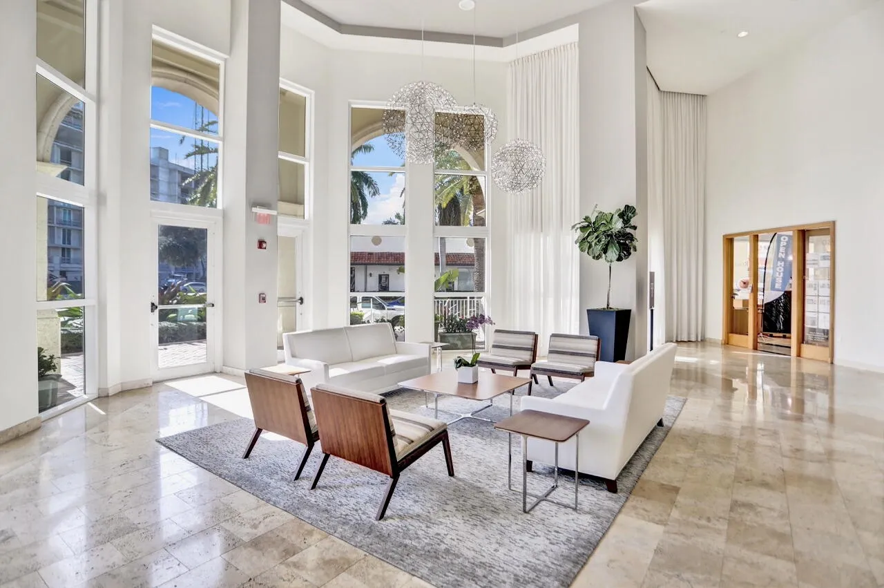 99 SE Mizner Blvd - 40