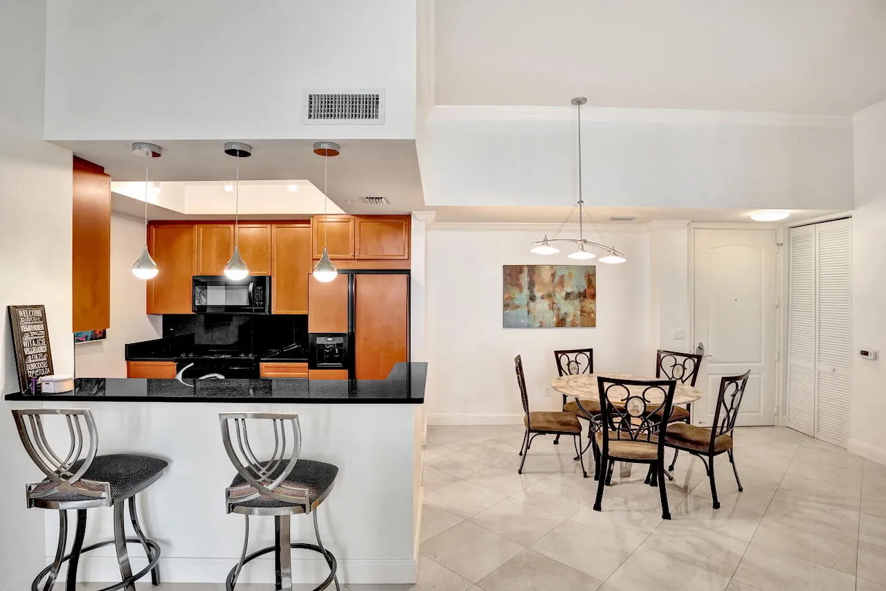 99 SE Mizner Blvd - 17