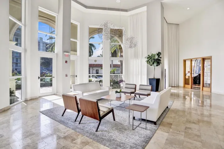 99 SE Mizner Blvd - 40
