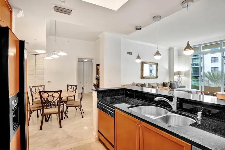 99 SE Mizner Blvd - 19