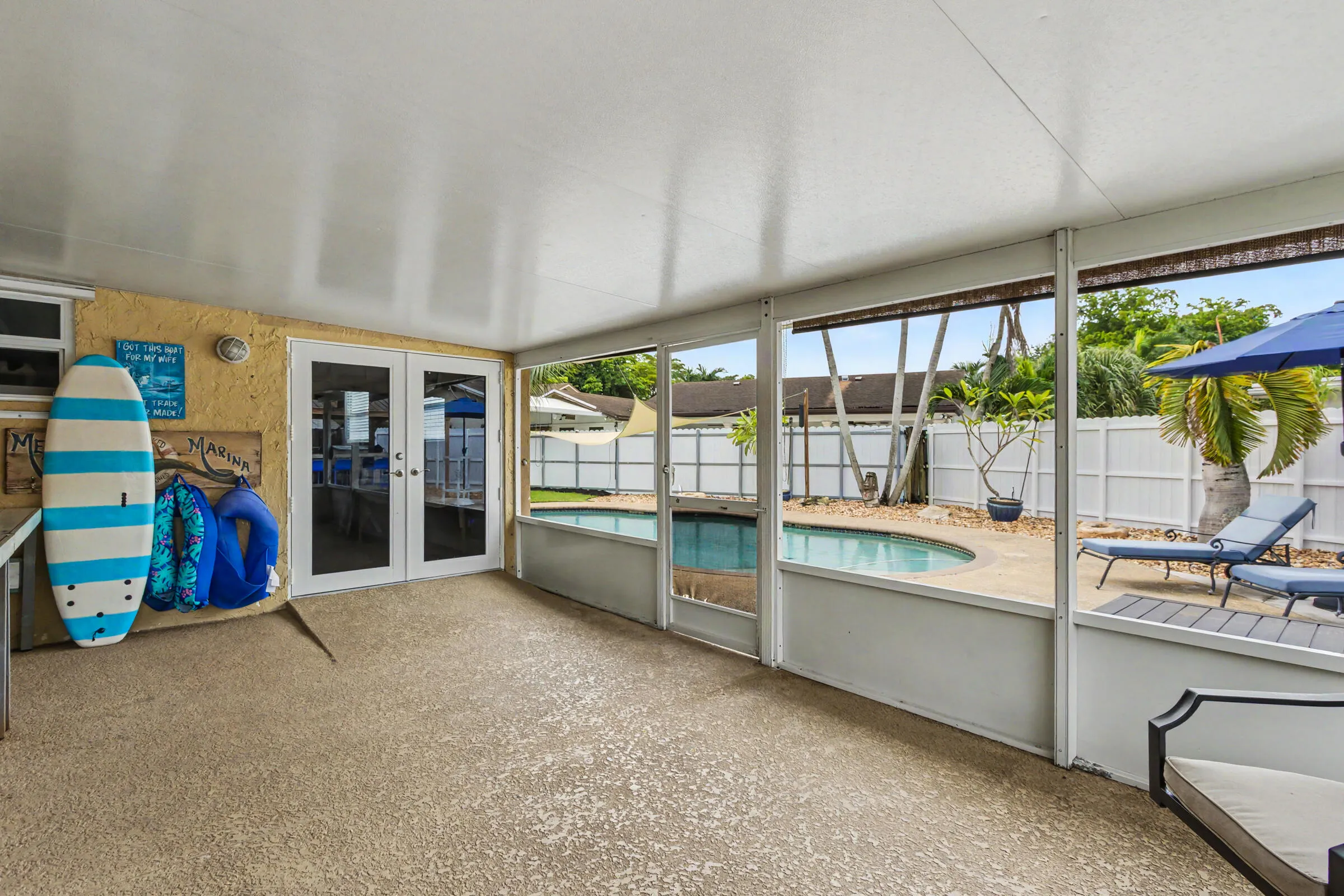 Screened in Patio