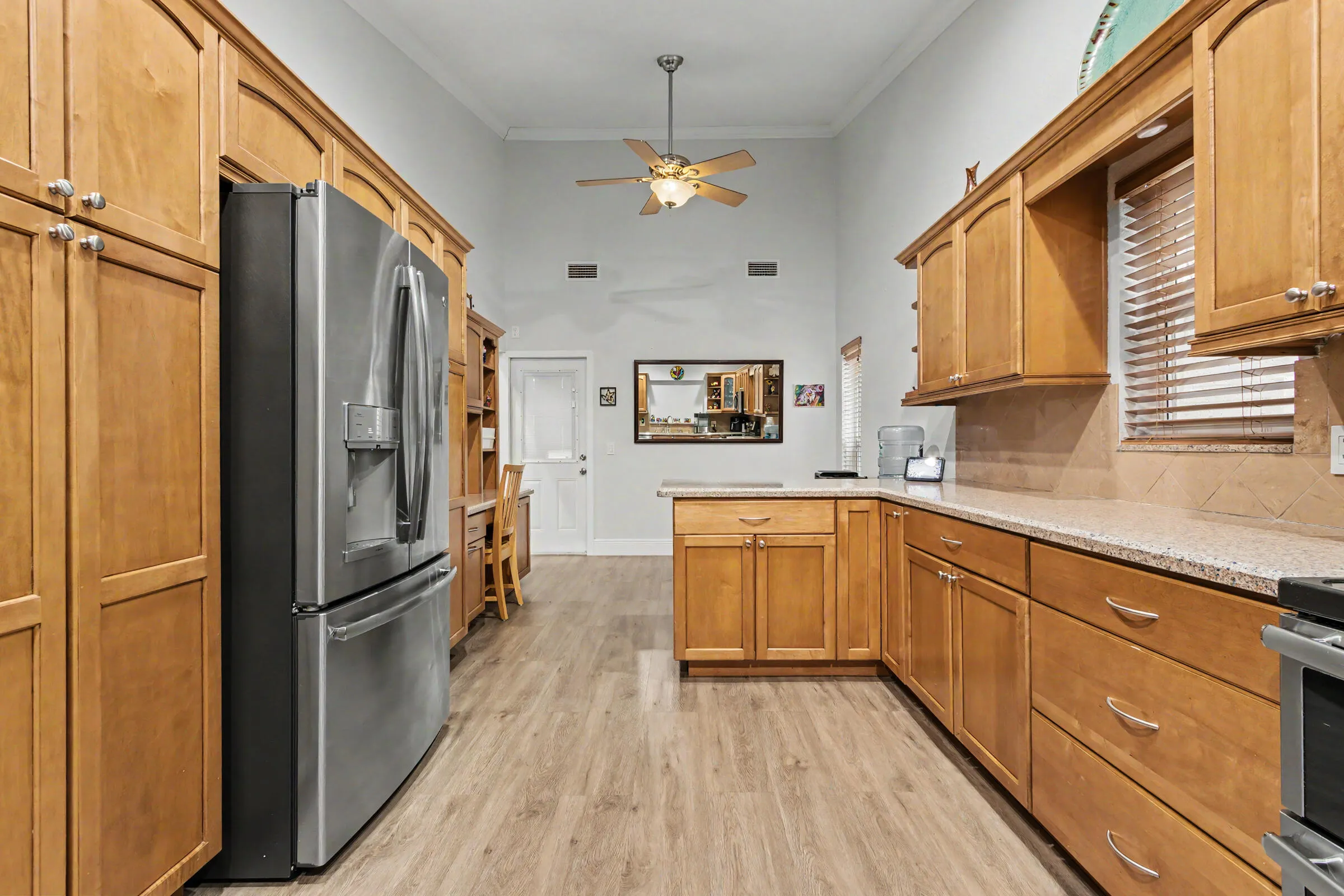 Plenty of cabinetry