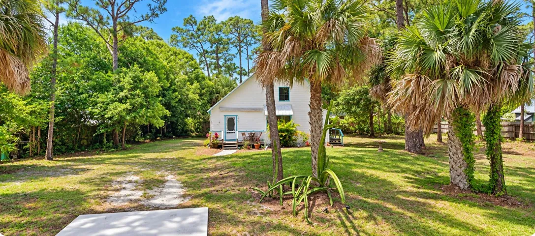 Sunny Tropical Cottage Retreat