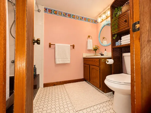 Cozy Vintage Pink Bathroom Retreat