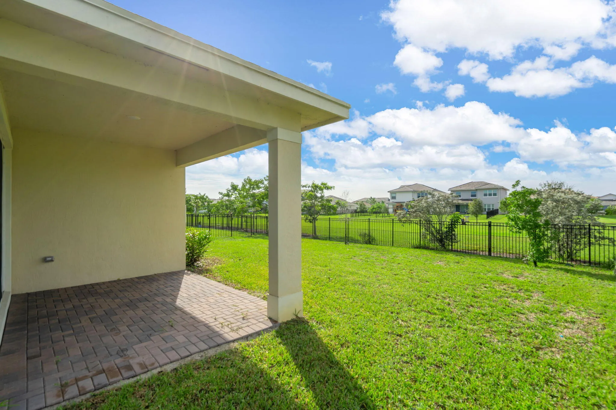 29-web-or-mls-19172Croft-29