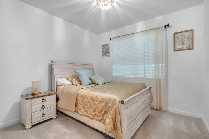 25-web-or-mls-19172Croft-25