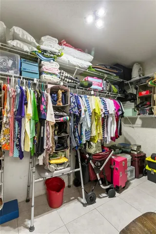 Walk in Master Closet 12'x6'