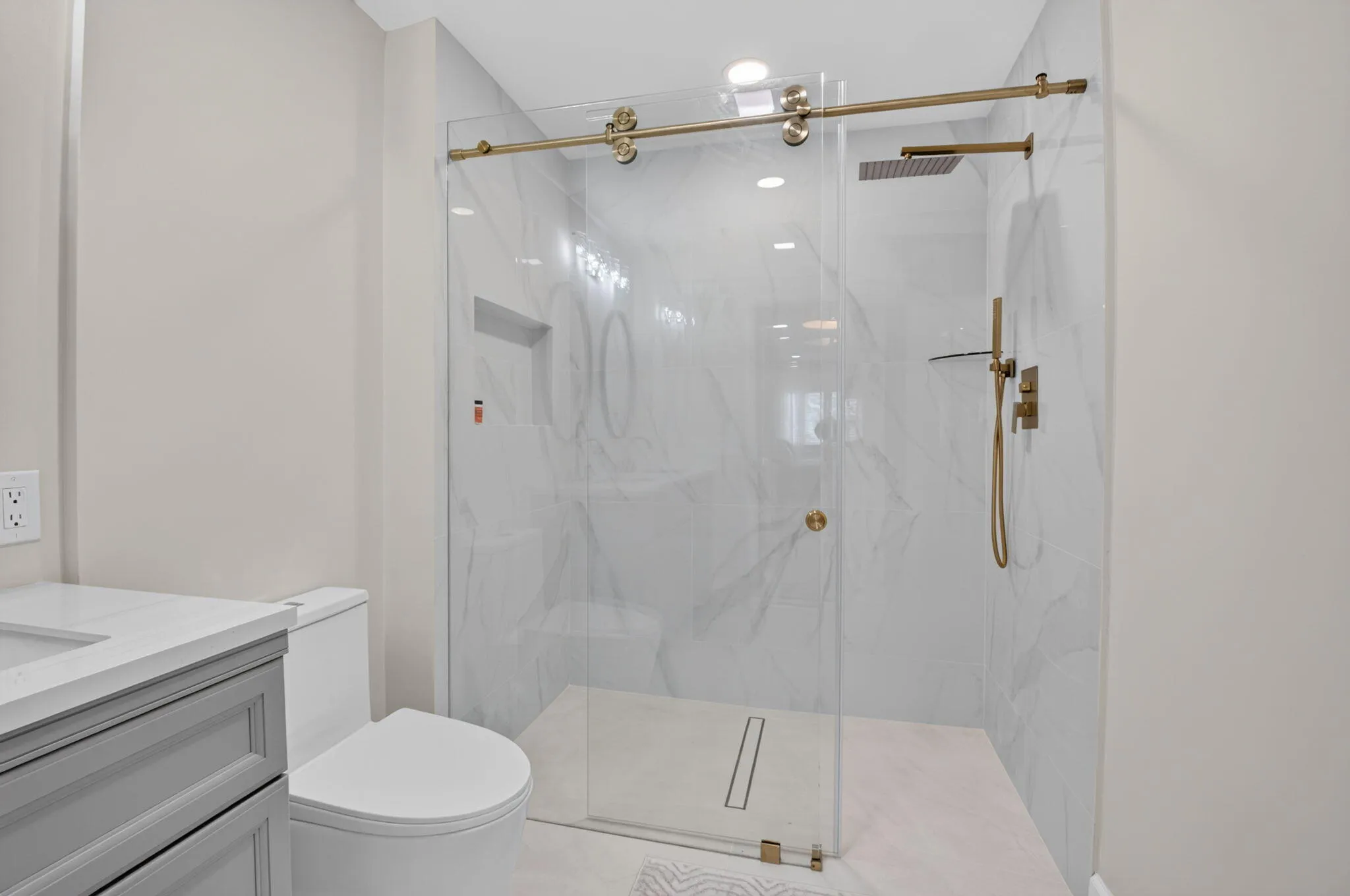 WALK IN SHOWER