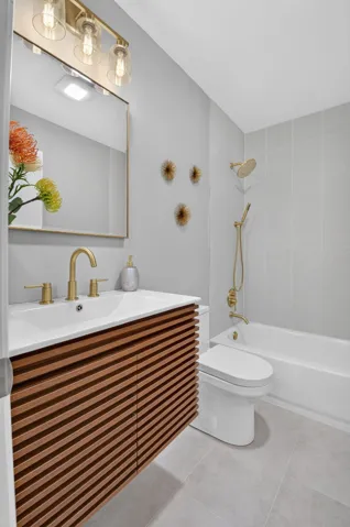 GUEST BATH