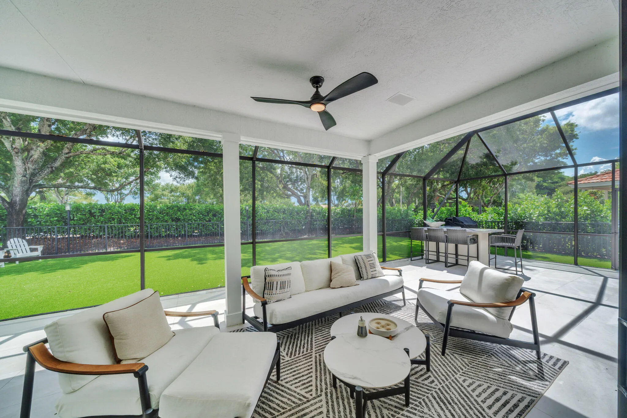 18 Covered Patio (1)