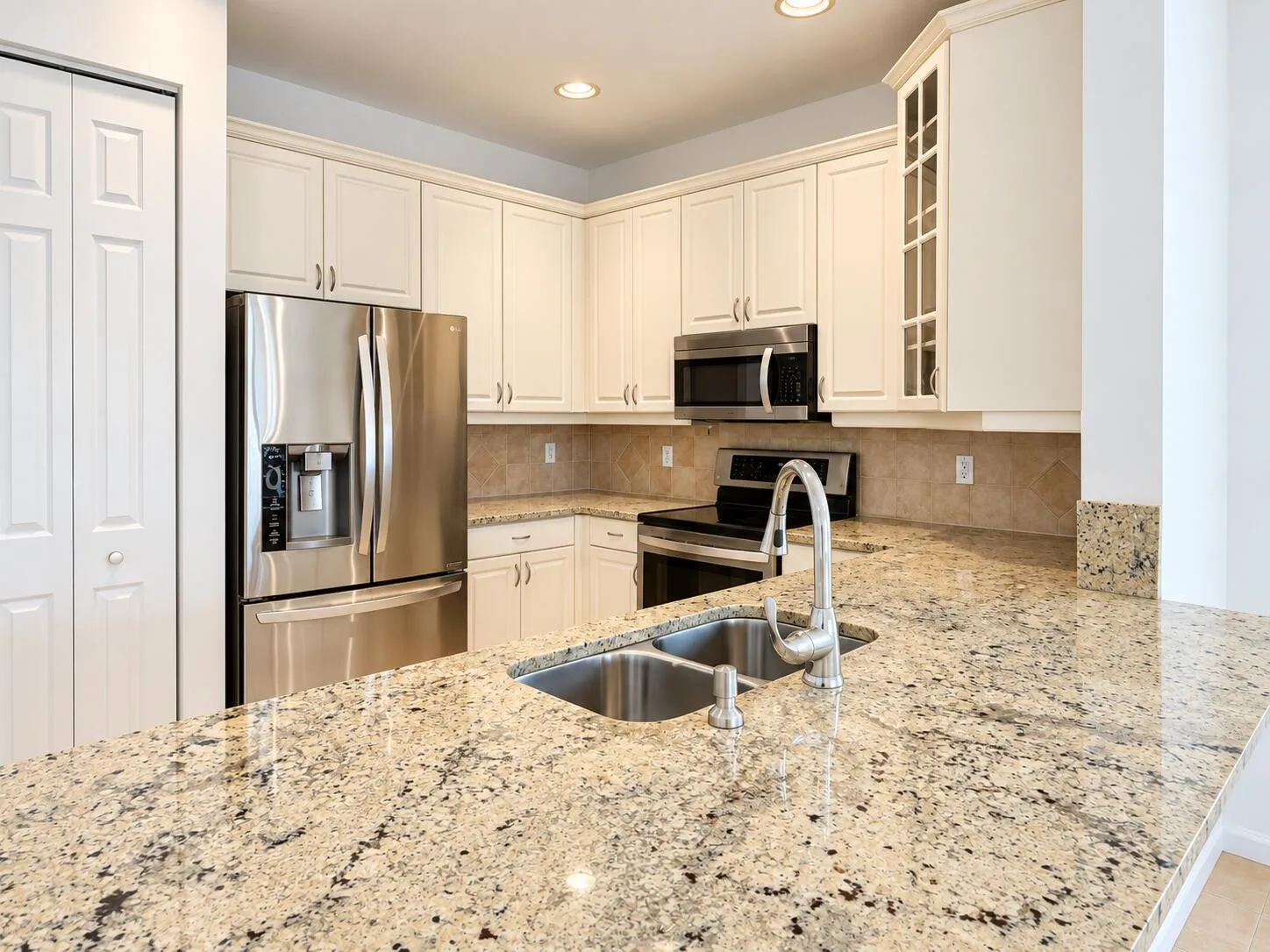 Kitchen 2