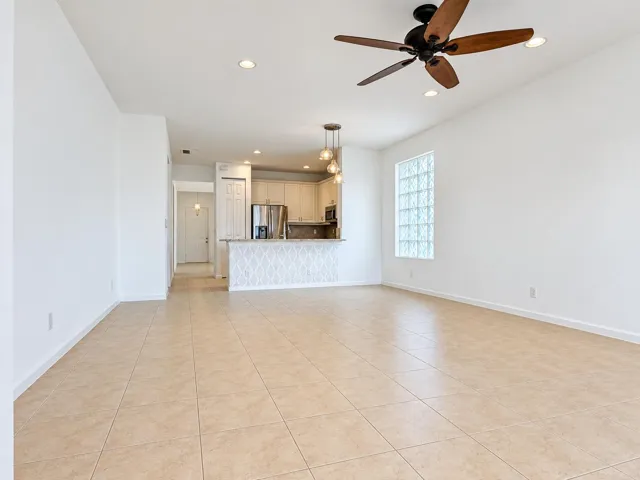 Living room 2