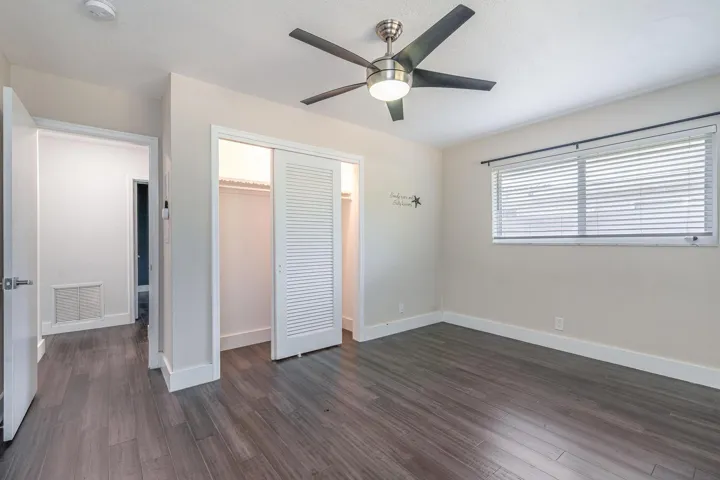 Bedroom with ceiling fan