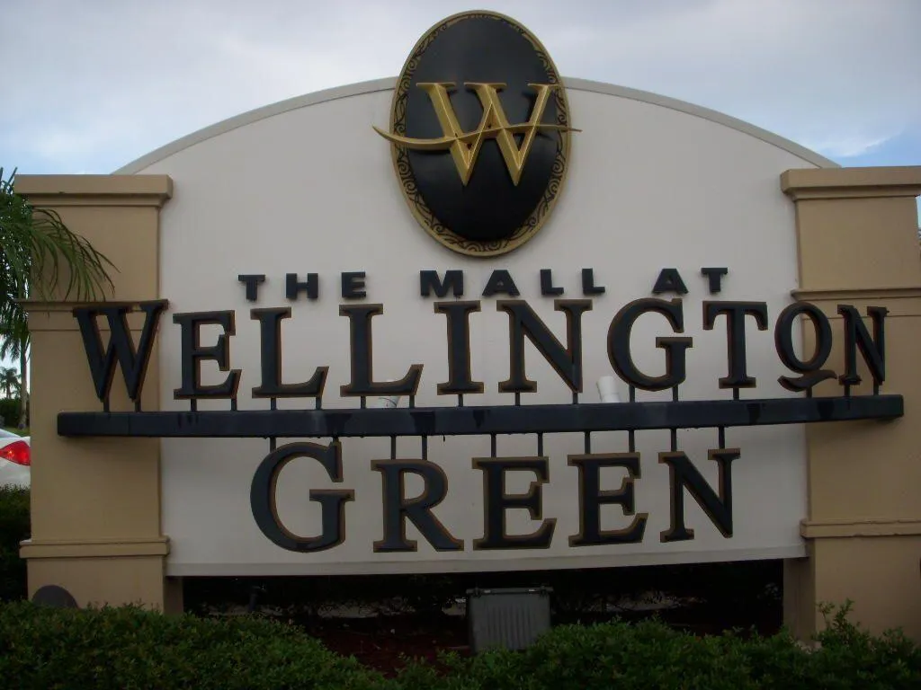 Near shopping, dining, and entertainment