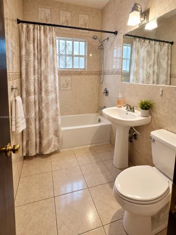 2nd Bathroom