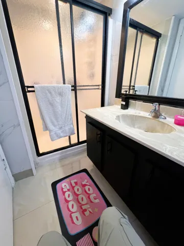 WALK IN SHOWER