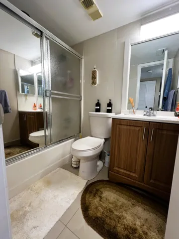TUB/SHOWER COMBINATION
