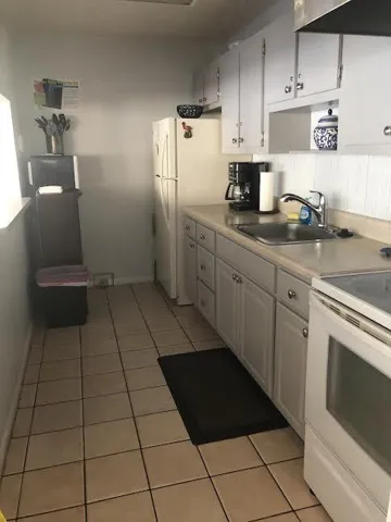 CLUBHOUSE KITCHEN