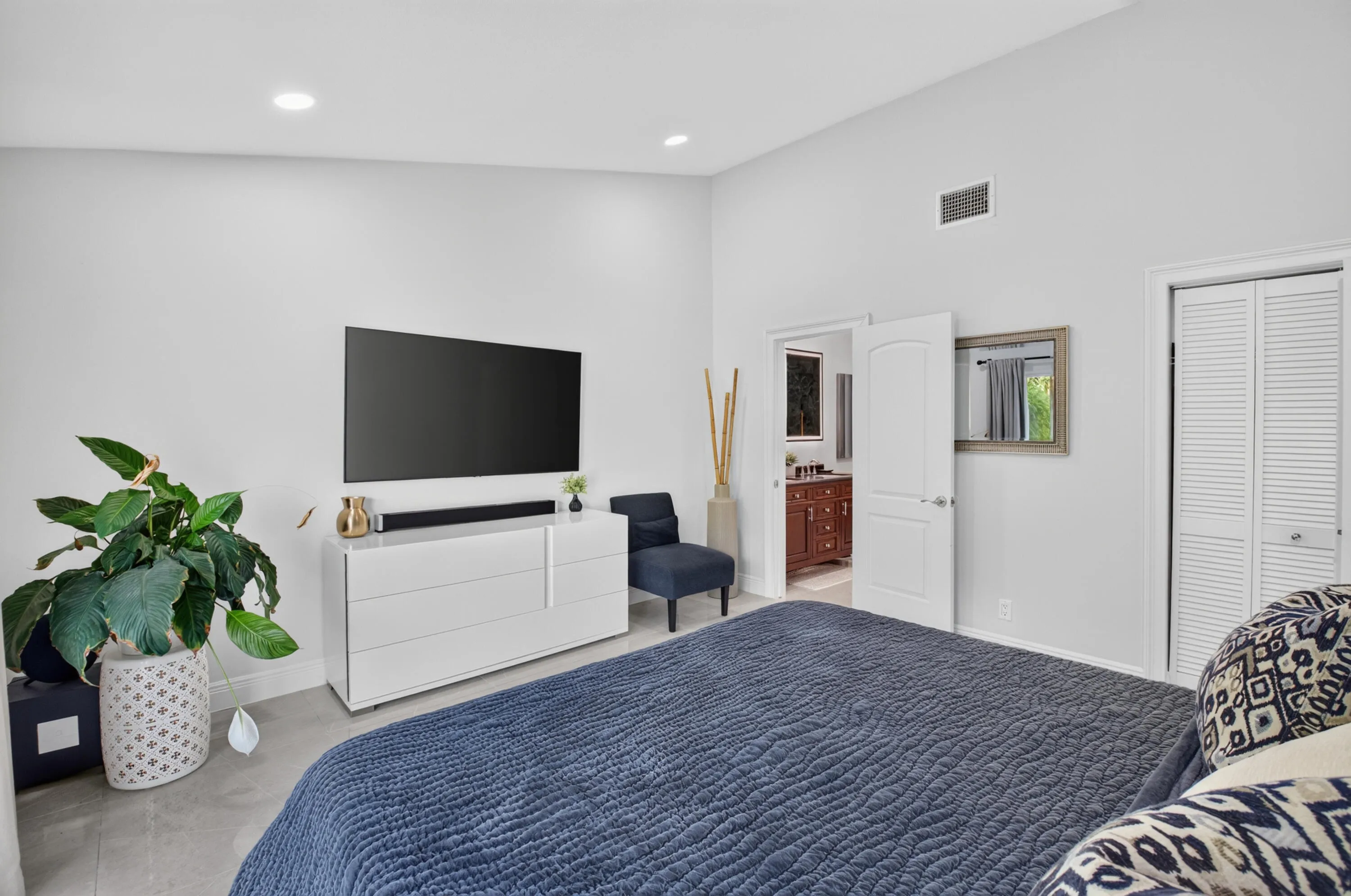 Primary bedroom