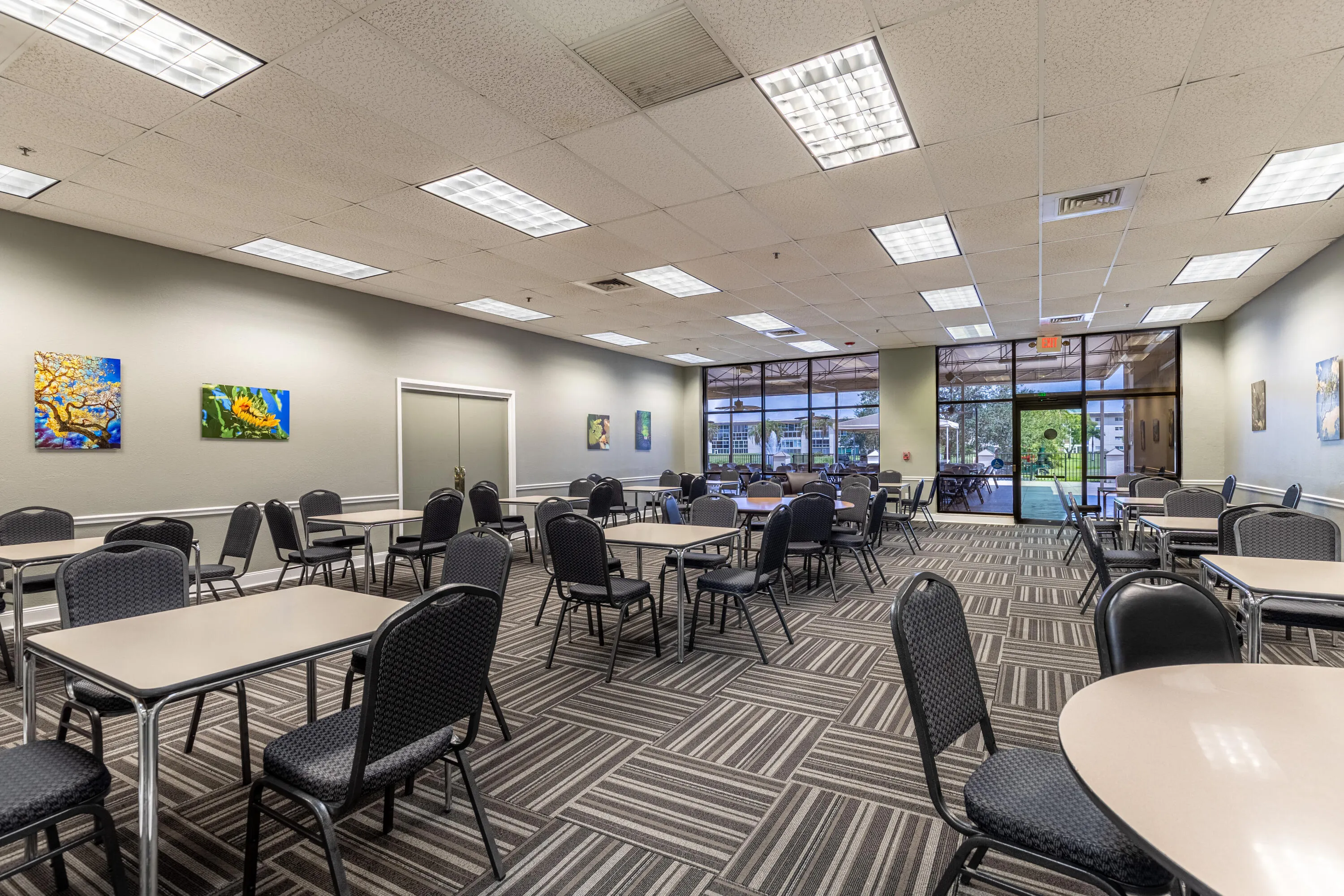 47-Clubhouse-MeetingRoom