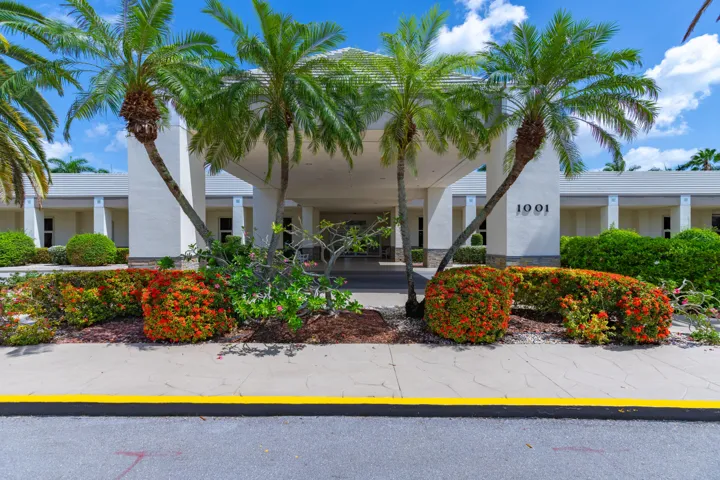 39-Clubhouse