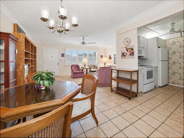 19-Dining Area-B