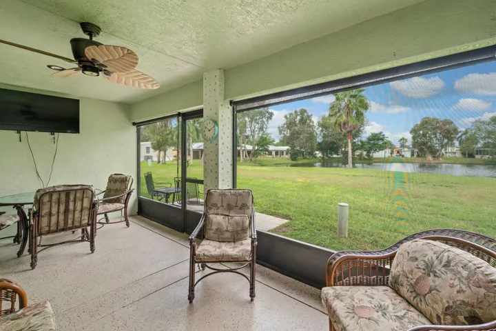 24-web-or-mls-7 Mediterranean Blvd E - 2