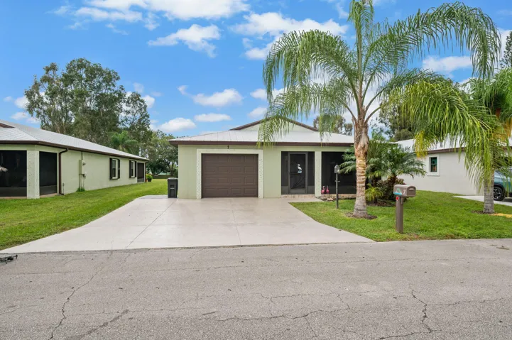 2-web-or-mls-7 Mediterranean Blvd E - 2