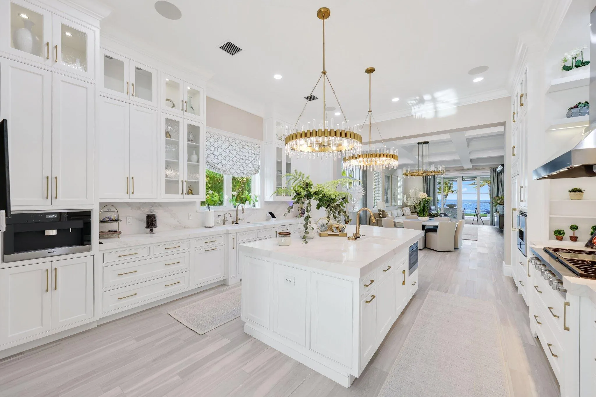1001 Hillsboro Mile - 27.jpg-SMALL