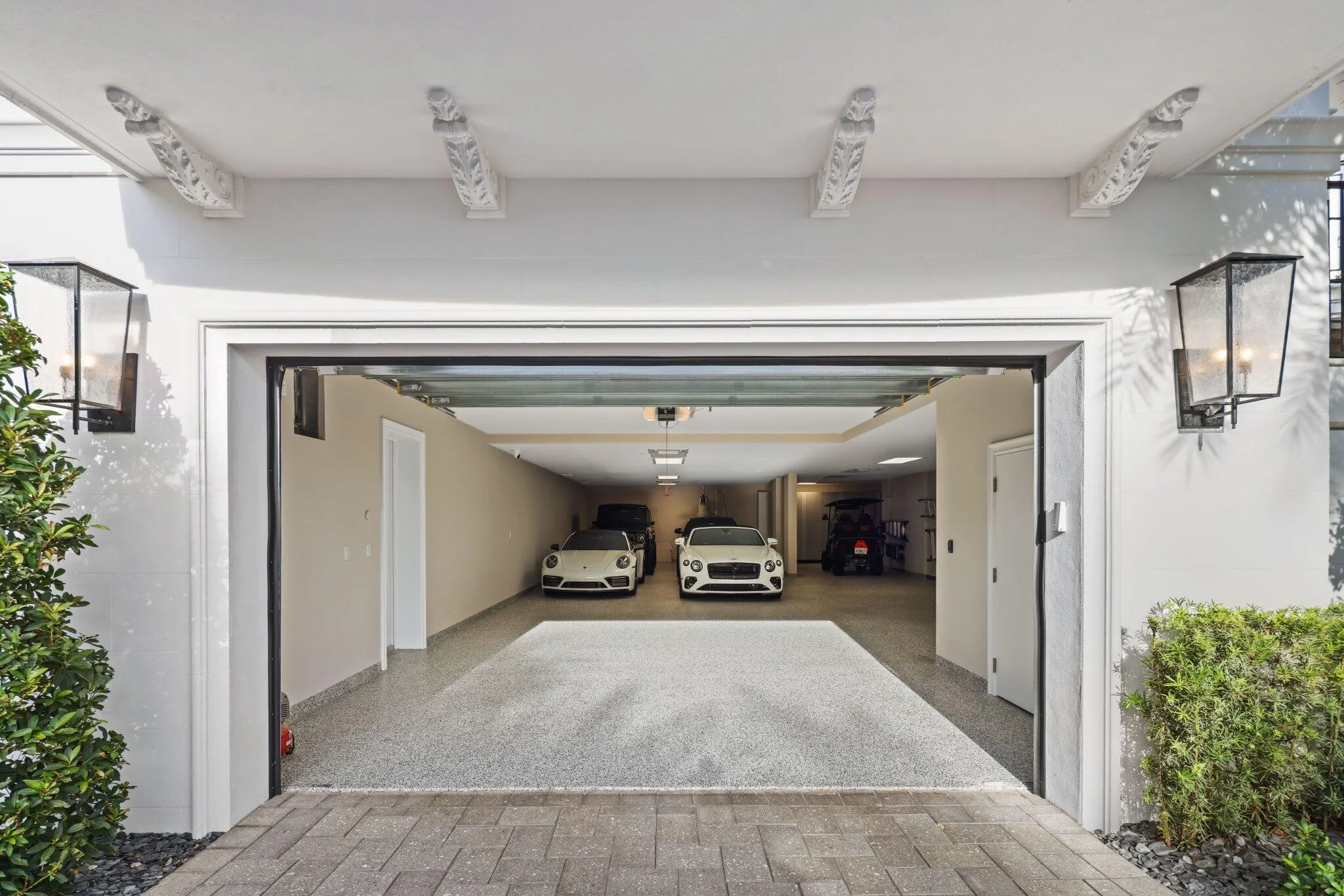 1001 Hillsboro Mile -​​‌​​​​‌​​‌‌​‌‌​​​‌‌​‌​‌​‌​​​‌​​ 15.jpg-SMALL