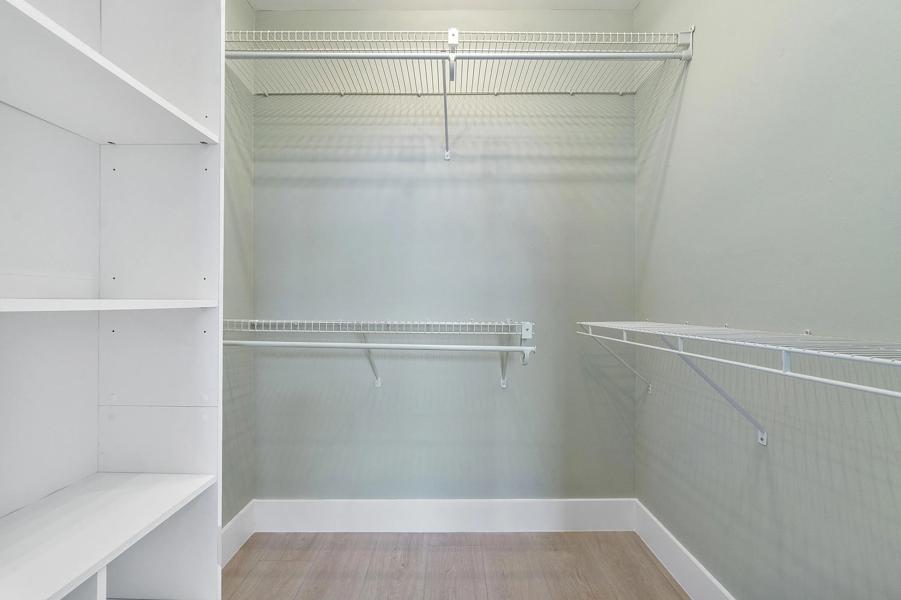 walk-in closet