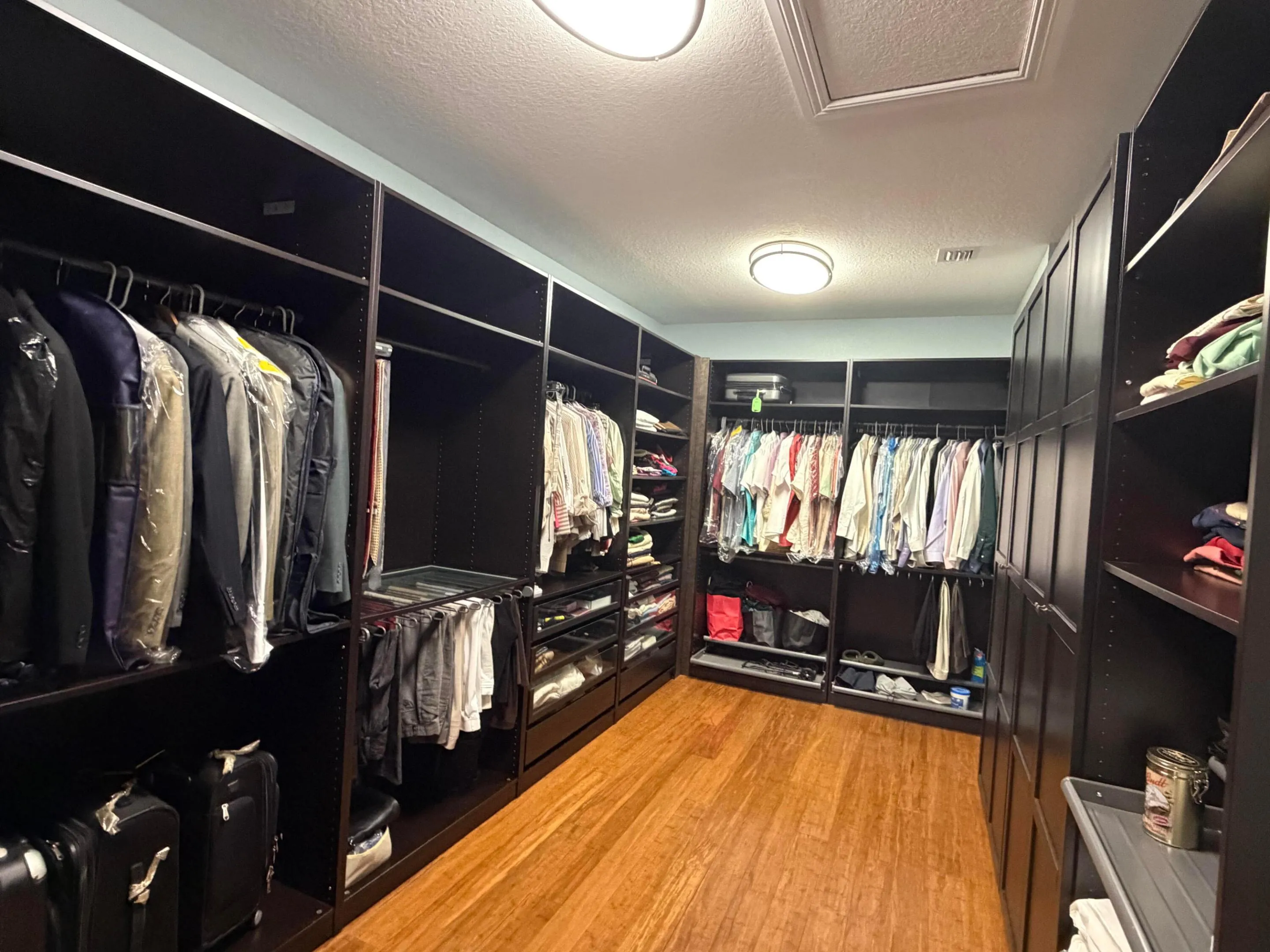 11128 master closet