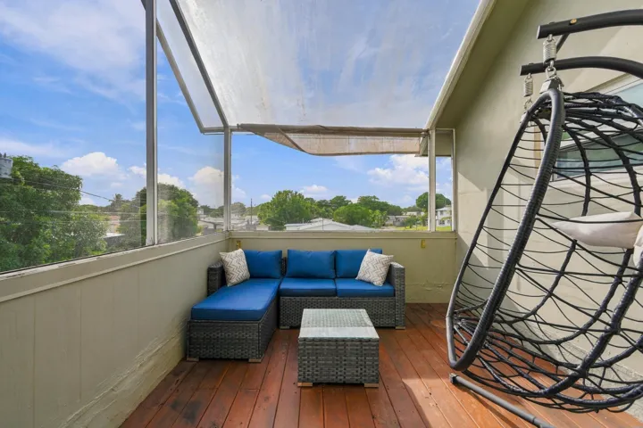 Balcony Upstairs