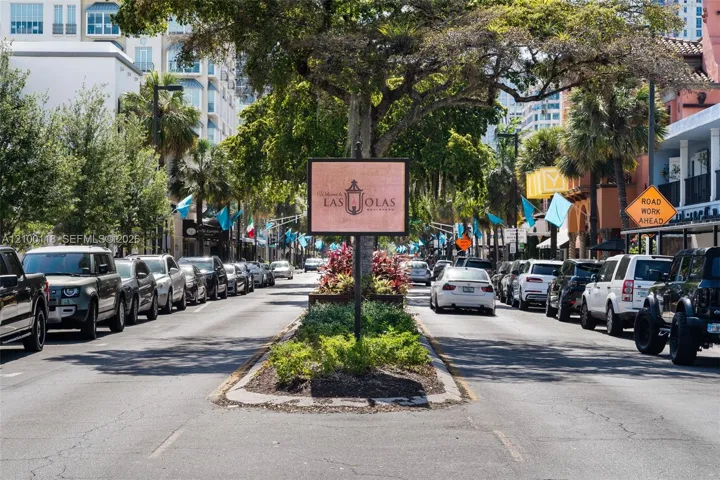 Las Olas Blvd