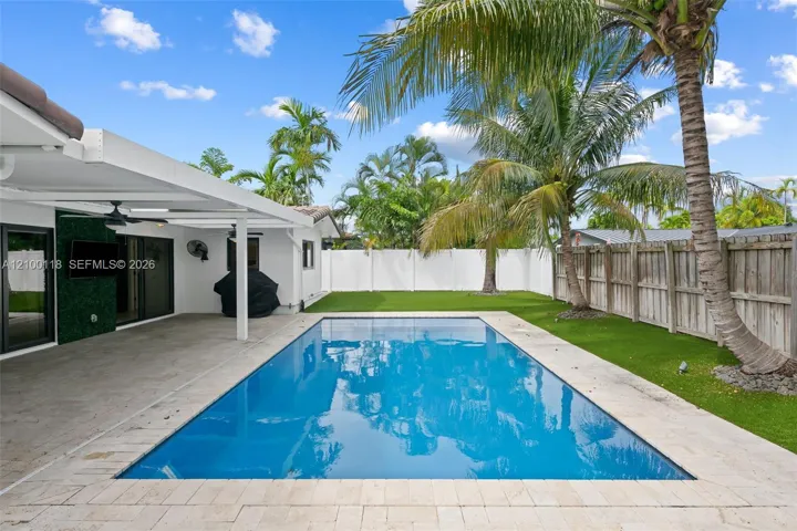 Gorgeous Backyard PERFECT FOR ENTERTAINING
