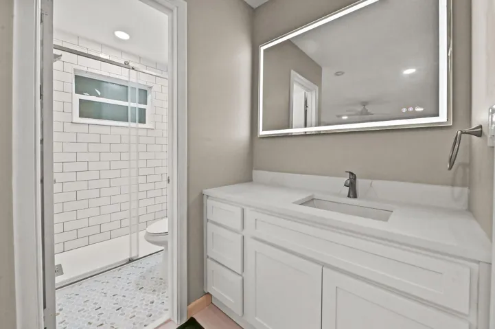 10 Primary Bathroom