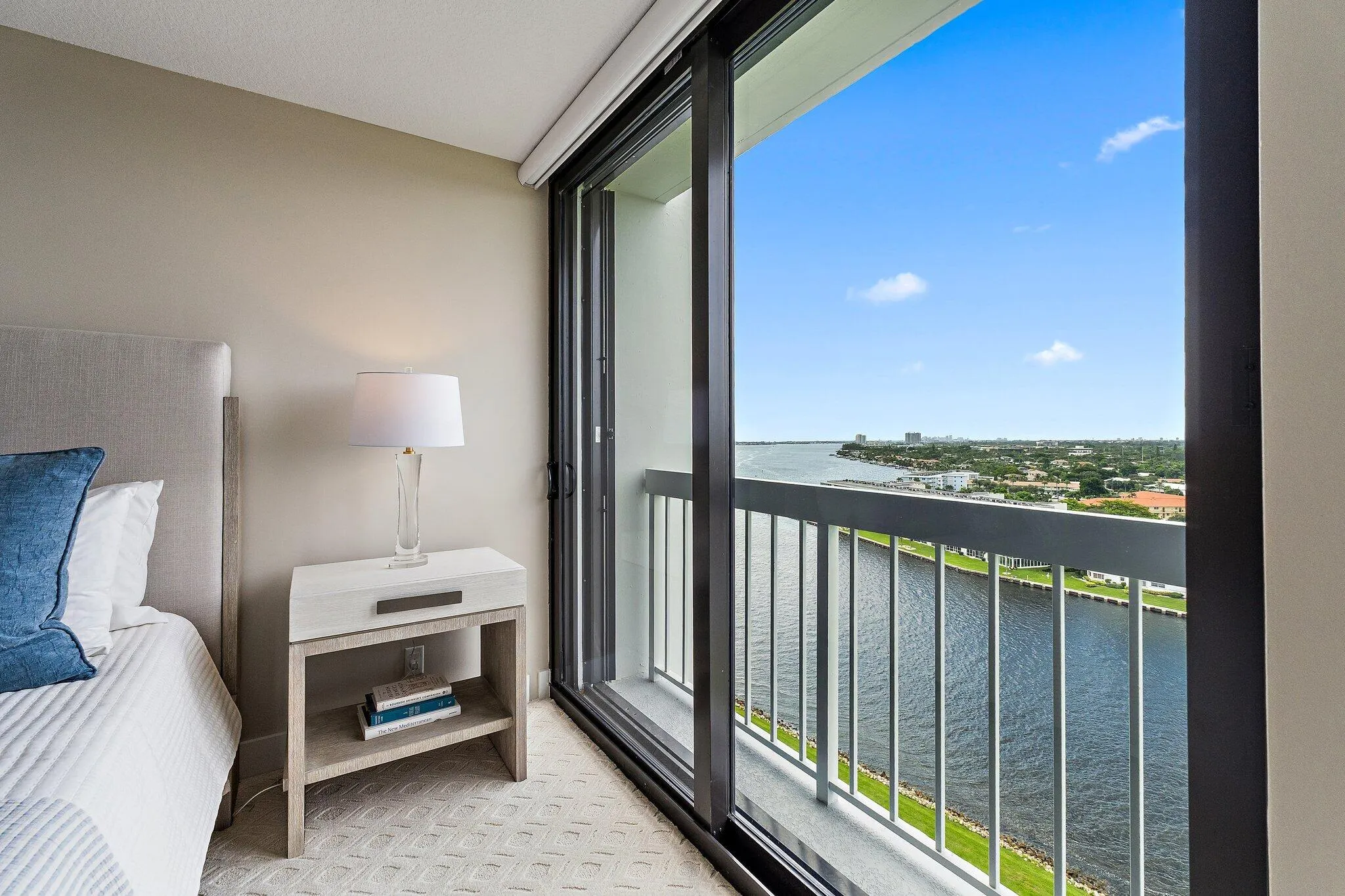 050-123LakeshoreDr-1544-NorthPalmBeach-S