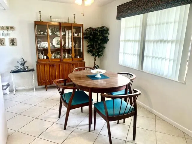 1083 Oak - dining are