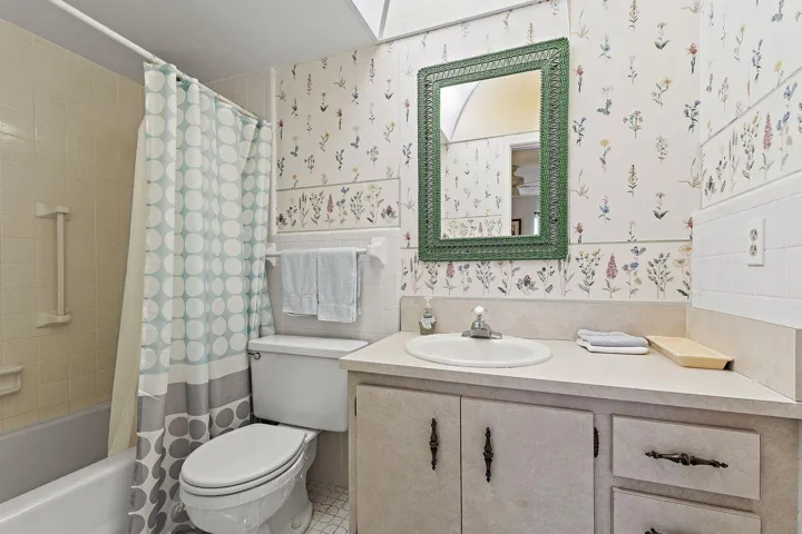 Bathroom 2