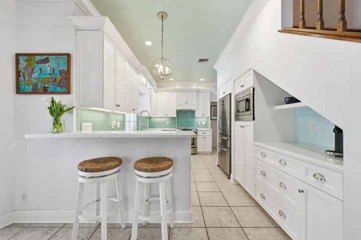 Kitchen bar stools