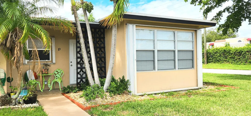 1042 NORTH Drive D, Delray Beach, FL 334
